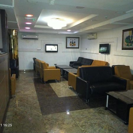 Immaculate Platinum Hotel Abuja Exterior foto